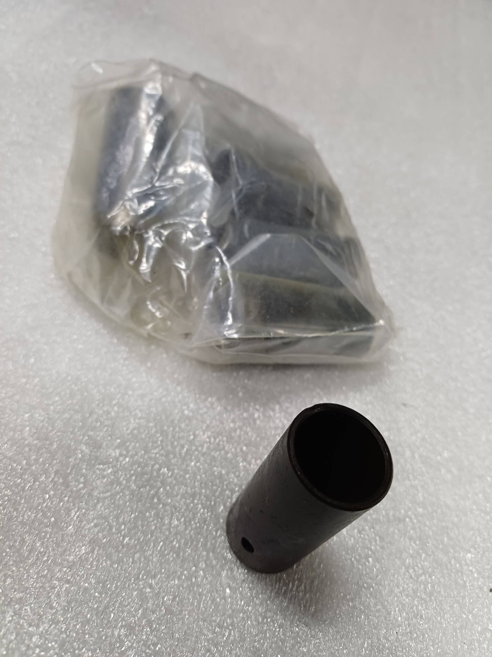 Poussoir de tige culbuteur