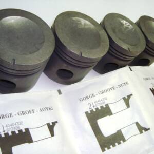 Jeu de 4 pistons
